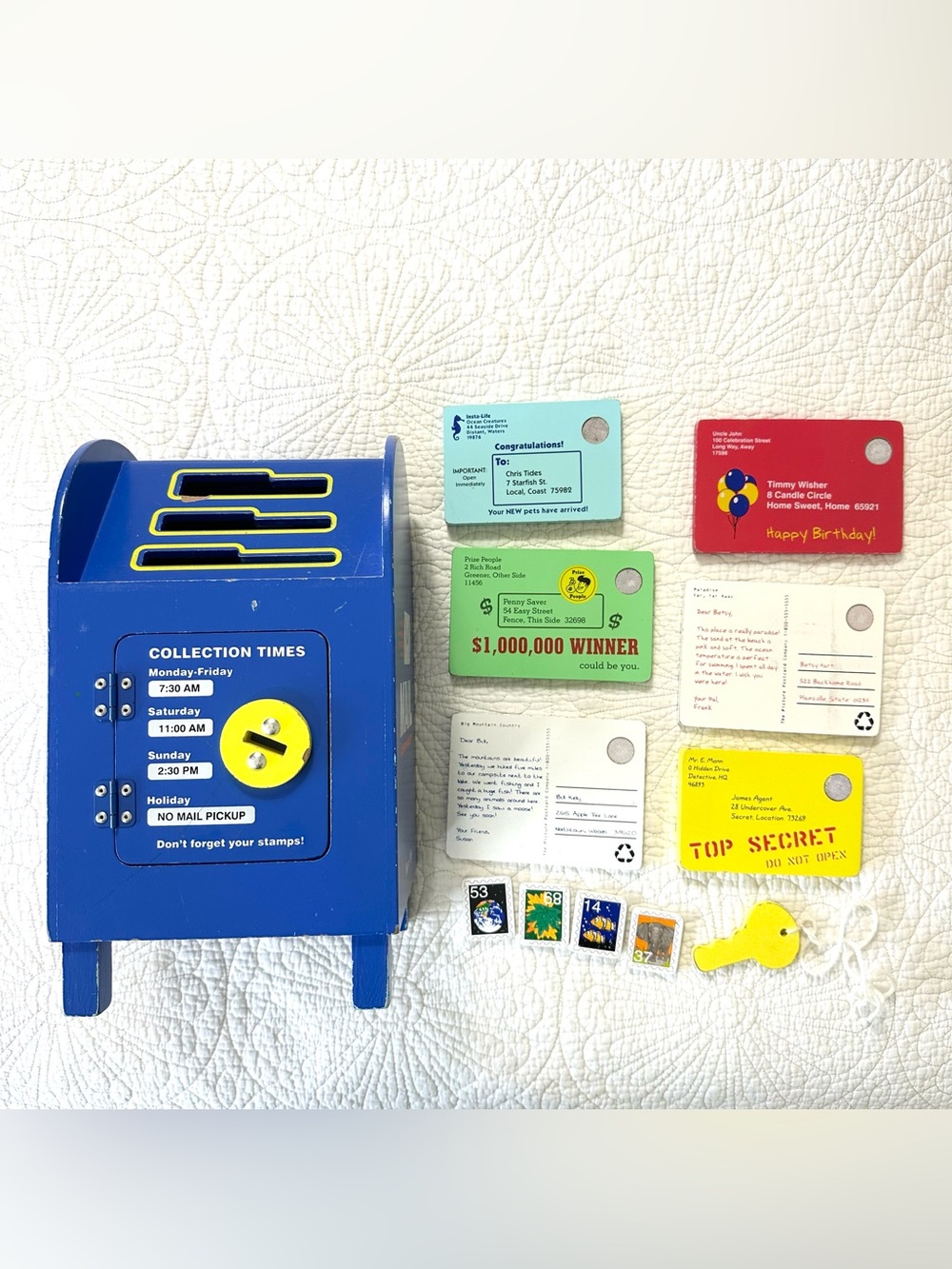 Melissa & Doug Mailbox Set